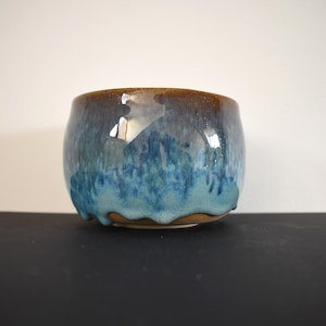 Beautiful blue drippy ceramic bowl (12.5cm diameter)