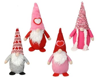 Personalized 14" Valentine Gnome