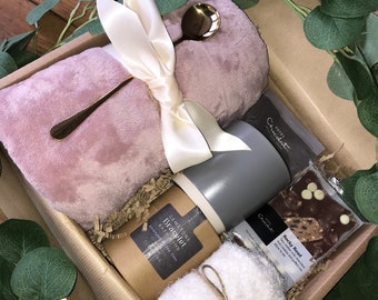 Hygge Gift Box With Cosy Blanket Perfect For A Loved One, Birthday Box for Her, Cozy Evening Gift, Post Surgery ,Get Well Soon Giftbox