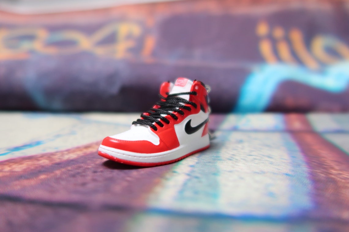 Mini Air Jordan 1 Chicago Keychain Sneakers Keyring Trainers Etsy UK