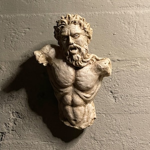 Poseidón, Arte de pared, Escultura del dios griego Poseidón, Colgante de pared inspirado en la mitología, Escultura de busto de dios, Escultura de pared de Poseidón