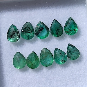 10 Piece Lot, Emerald faceted ~ Natural Zambian Emerald - Jewelry making - Metaphysical Crystal - Emerald Pendant - Emerald Jewelry making