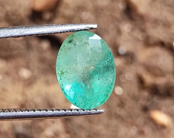 Colombian Emerald Faceted - Natural Colombian Emerald - Faceted Emerald - Jewelry making - Colombian Emerald gemstone - Emerald crystal