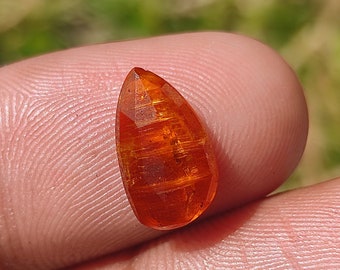 KYANIT Kristall Cabochon - Rosenslipad Orange Kyanit Cabochon - Kyanit lös cabochon - helande kristaller - trådlindning - kyanithänge
