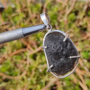 SAFFRODITE Pendant - Natural Saffrodite Tektite Crystal Sterling Silver Pandent - Metaphysical Crystal - Obsidian Glass, Handmade Jewellery
