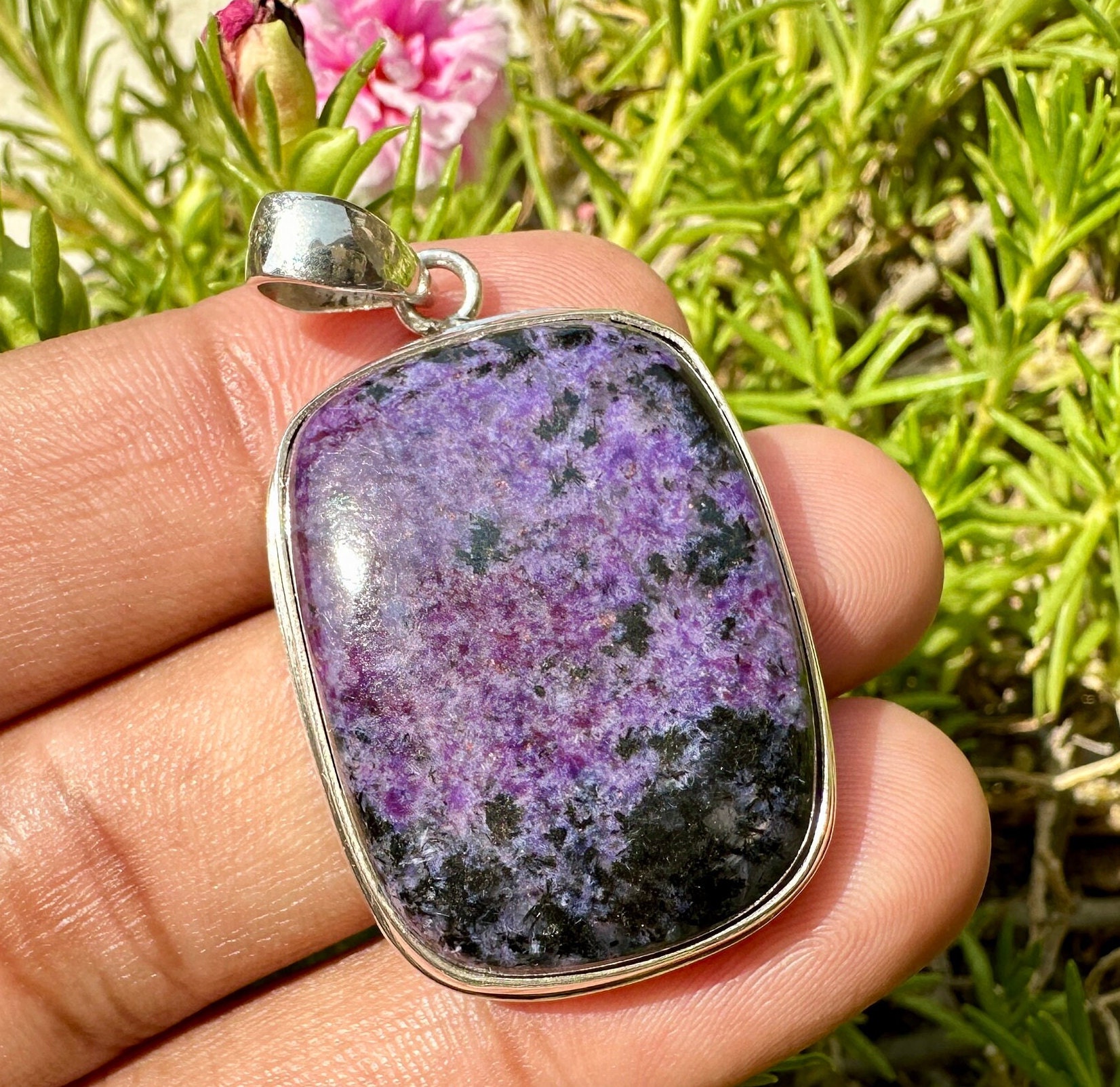素晴らしい！チャロアイトペンダント - パープルチャロアイトストーン