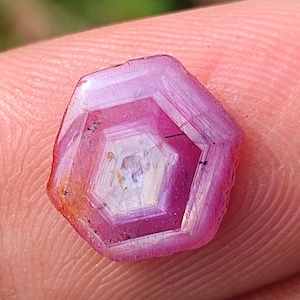 Amazing Quality..! Hexagon Ruby - Natural Ruby stone - Flashy ruby Raw crystal - Ruby with Flashy Hexagonal pattern - Rare Ruby cabochon