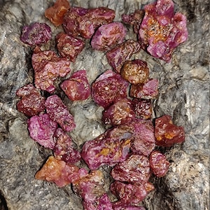 AFRICAN RUBY CRYSTAL - Natural Raw Ruby Gemstone - Metaphysical Crystal,Wholesale Natural Ruby Rough Crystal Gemstone For Healing Purpose