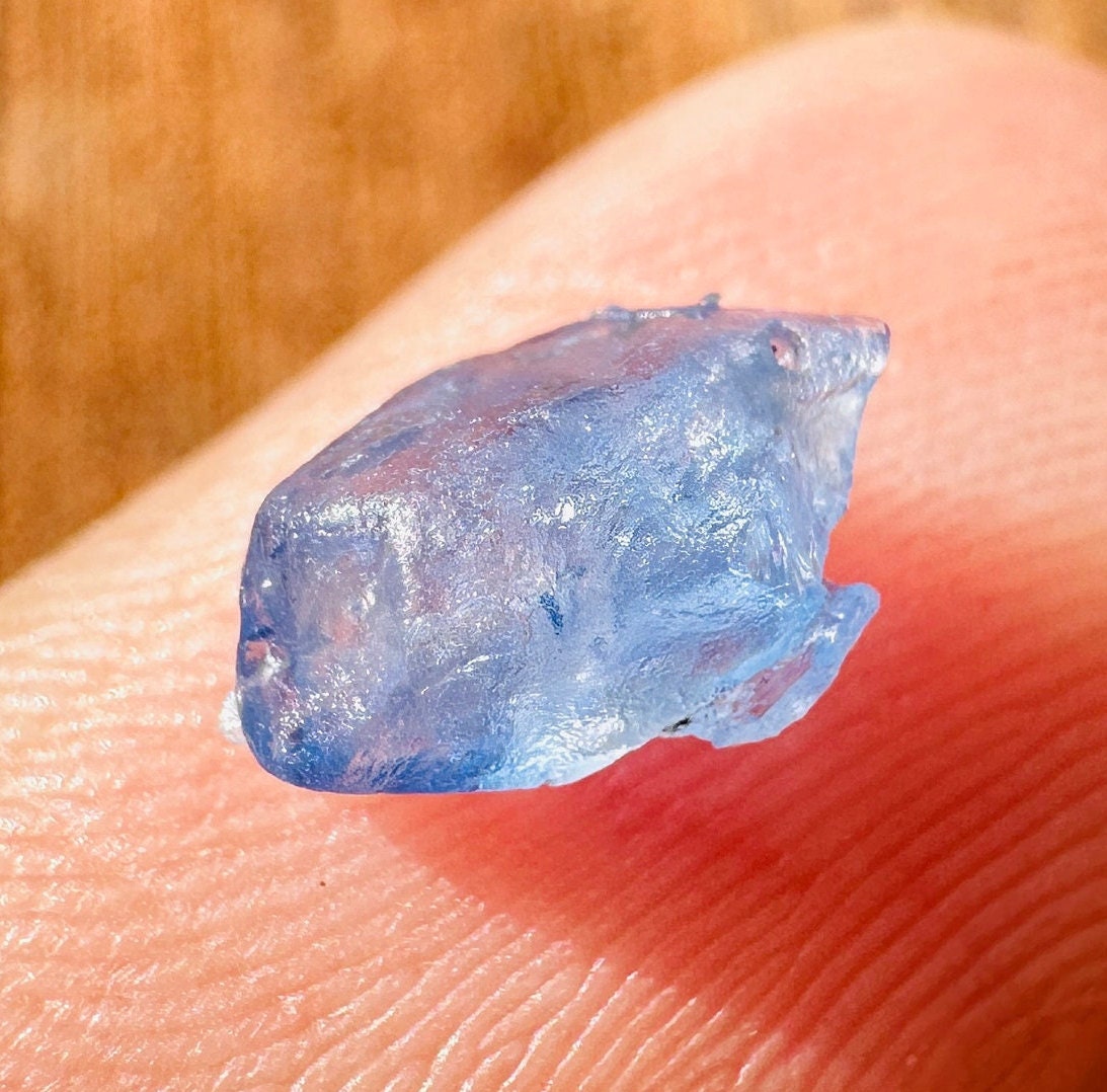 Saphir Naturel Brut 22,85 Carats - Non Chauffé - Provenance Garba Tula, Kenya - Neuf