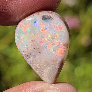Beautiful..! Australian fire Opal - Natural Australian Opal stone - Smooth Cabochon - Jewelry making - Mataphysical stones - Opal gemstone