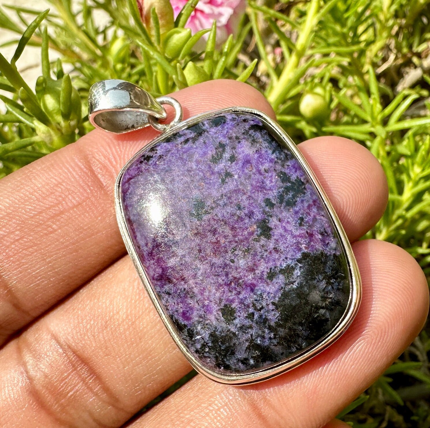 素晴らしい！チャロアイトペンダント - パープルチャロアイトストーン