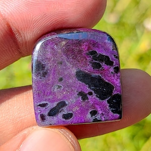 RARE SUGILITE CRYSTAL - Natural Manganese Sugilite Smooth Cabochon,Wholesale Natural Purple Sugilite Crystal Cabochon For Jewellery Making