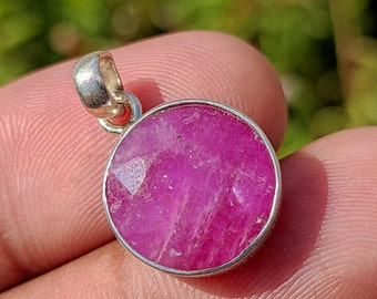 RUBY Pendant - Natural African Ruby Stone - Gift jewelry - Healing crystal - Beautiful Ruby Pendant - Silver Pendant