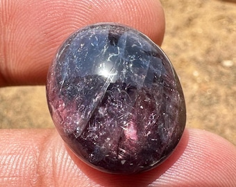 Zafiro Sangriento. Cabujón de Zafiro Winza - Zafiro Winza de Tanzania Natural Sin Calentar - Joyería - Zafiro Winza Sangriento Sin Calentar