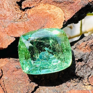 Lagoon.! Green Tourmaline faceted - High Quality Lagoon Tourmaline faceted - Stunning Tourmaline Crystal - Jewelry Making - Green Tourmaline