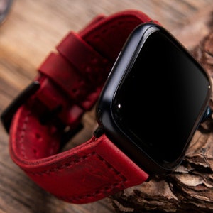 Rode leren handgemaakte Apple Watch-band, 38 mm, 40 mm, 42 mm, 44 mm, 45 mm / Series 8 7 6 5 4 SE Ultra / Apple Watch-bandje / gegraveerde iWatch-band