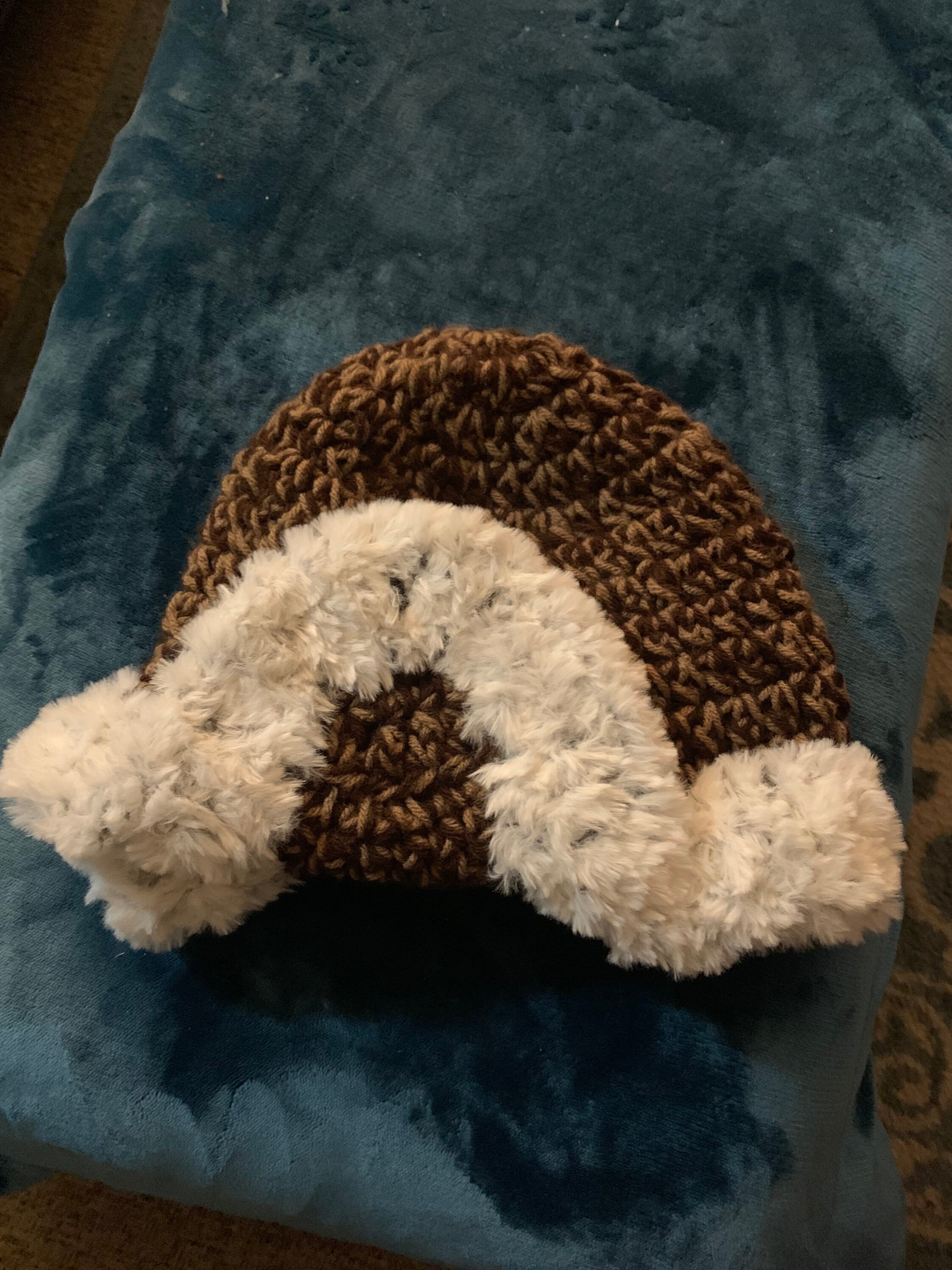 Mens Large Winter Hat With Faux Fur 