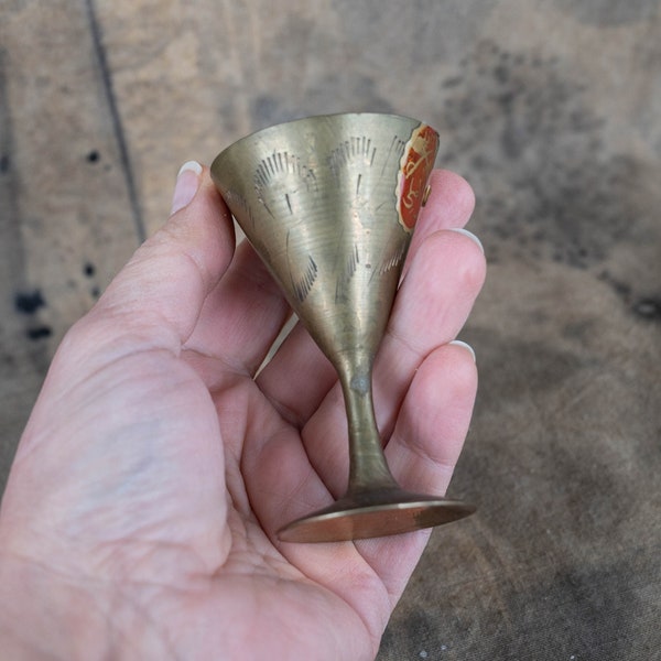 Brass altar chalice - Mini travel ritual cup - Vintage witchy gift - Witchcraft supplies