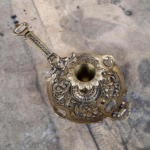 Floral candle stick holder Chamber candlestick Vintage brass chamberstick