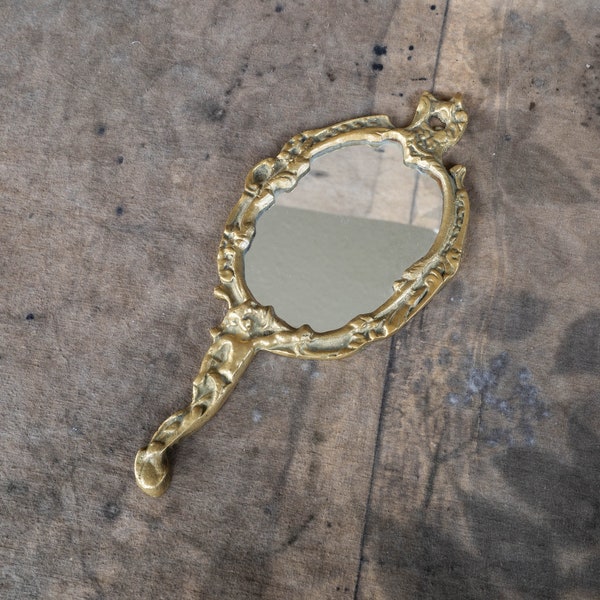 Baroque hand mirror with handle - Brass handheld mirror - Antique vanity decor