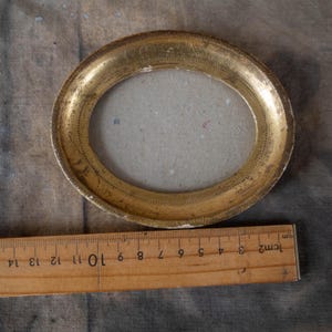 Oval gold wall picture frame - Vintage gilded wool photo holder - Italien florentine decor image 12