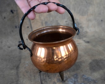 Copper cauldron Antique spell pot Wicca witch altar supplies