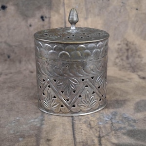 Silver metal trinket box with lid - Antique filigree jewelry storage casket - Floral Incense burner