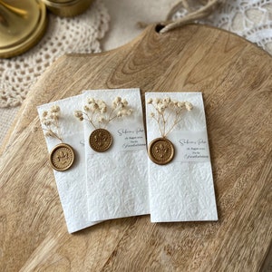 Lacrime di gioia fazzoletti | decorato con gypsophila | personalizzato con motivo in rilievo cerimonia di matrimonio di fidanzamento dell&#39;ufficio del registro di nozze