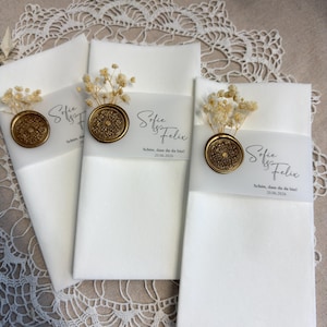 Personalized napkins decorated with baby's breath | Wedding | Christening | Bachelorette Party | Engagement | Civil Ceremony | Birthday | Bride-to-be image 2