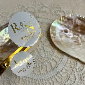 Personalisierte runde Etiketten für Gastgeschenke - GOLD -SELBSTKLEBEND  - JGA Taufe Hochzeit Verlobung diy Trauung