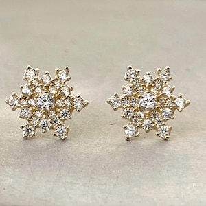 14k Gold Snowflake Cubic Zirconia ScrewBack Earrings,Gold Snowflake ScrewBack Studs, Elegant Snowflake Cubic Zirconia Earrings,