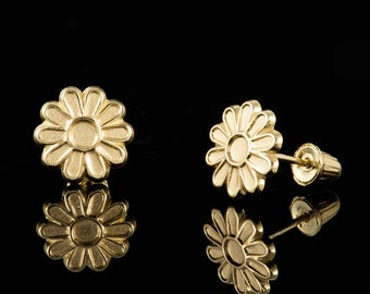 14k Yellow Gold Daisy Screw Back Earrings , Daisy Gold Earrings , Gold Daisy Screw Back Earrings , Cute Flower Earrings, 14k Studs