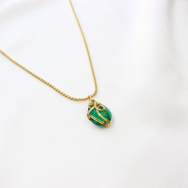 Emerald Green Necklace I Gold-plated Necklace I Handmade I Natural Stone Necklace I Gold Necklace I Drop Necklace I Mother/'s Day Gift