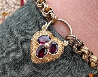 Antique Georgian 9ct gold bracelet with heart padlock