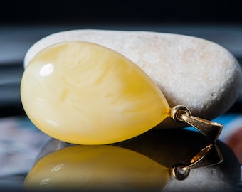 Lanscape yellow amber pendant, Exclusive natural yellow amber jewelry, Genuine Baltic amber jewelry