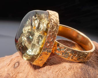 Anillo talla 7.2, anillo de ámbar báltico, anillo llamativo, joyería de ámbar natural, anillo hecho a mano, banda de oro, regalo único para ella.