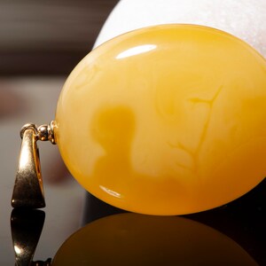 Yellow Baltic Amber Pendant: Natural Pattern, Unique Gemstone