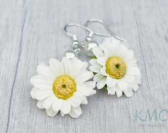 Daisy Dangle Earrings