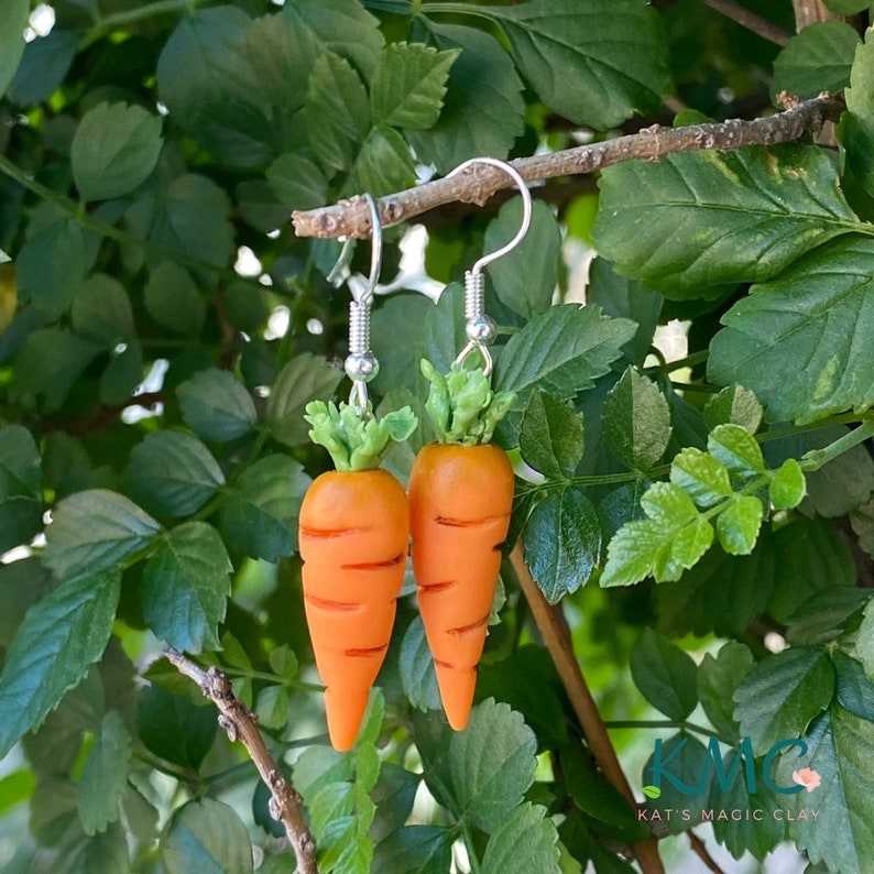 Fashion Veggie Earrings- Carrots