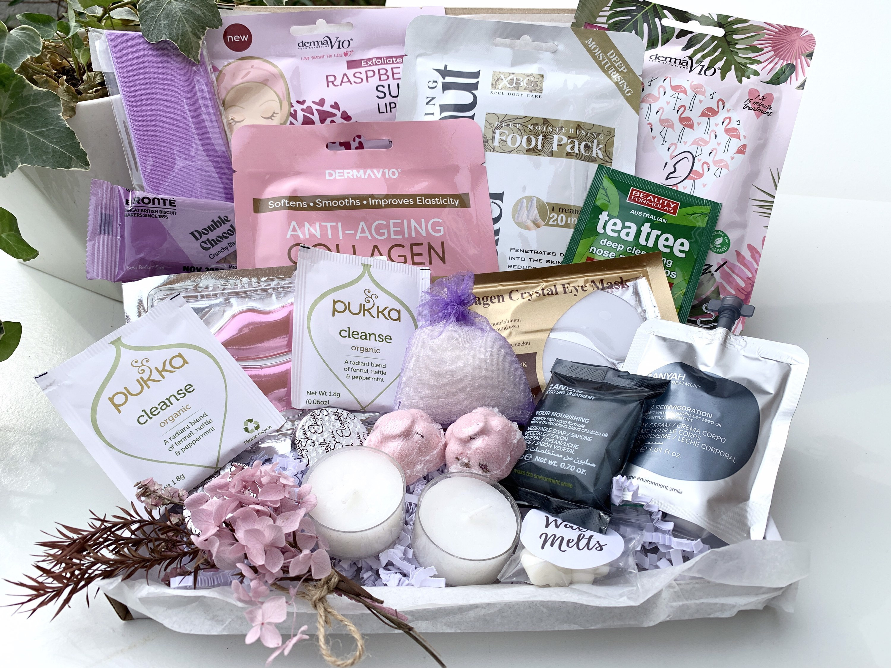 Pamper Hampers Gift Baskets UK  Pampering gift boxes for her