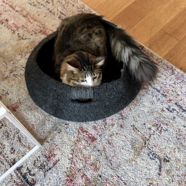 Wool Felt Cat Basket | Handmade Cat Bed | Eco Friendly Pet Bed