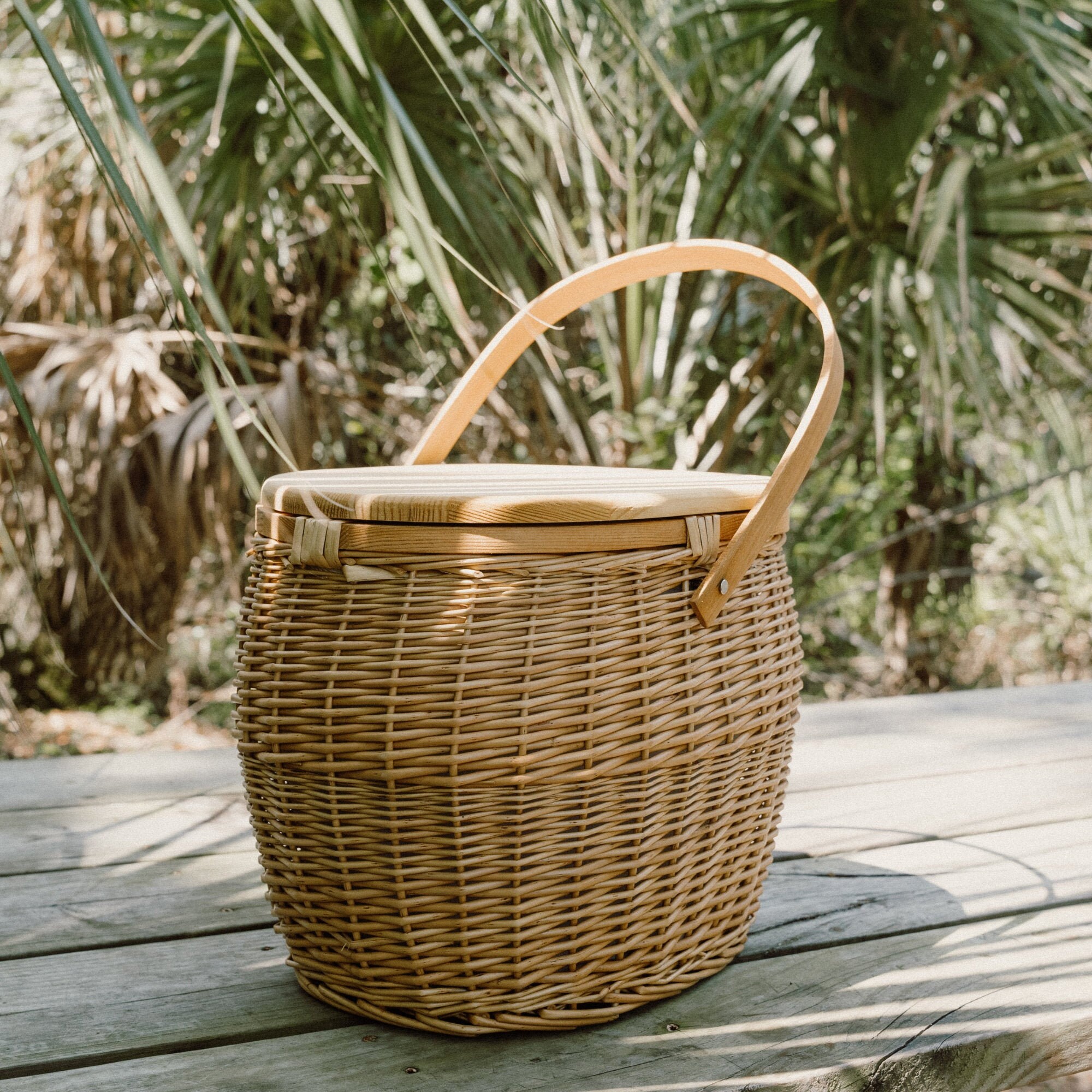 Aperitif Picnic Basket- Oval Wicker Picnic Basket, Insulated, Wood Lid