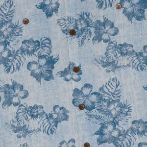 Vintage Blue Tommy Bahama Silk Hawaiian Button Up Shirt (2000s)