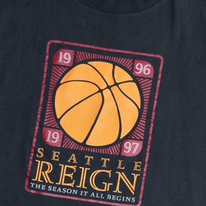 Vintage Thrashed Seattle Reign WNBA '96-'97 Season T-Shirt (1990s)