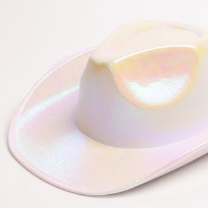 Sombrero de vaquero blanco iridiscente