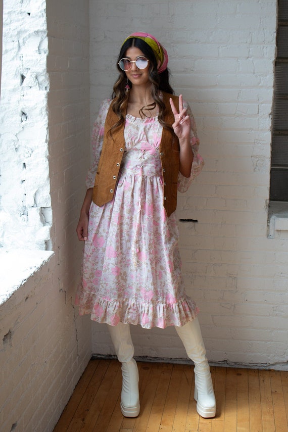 Vintage Pink Floral Prairie Dress (1970s)