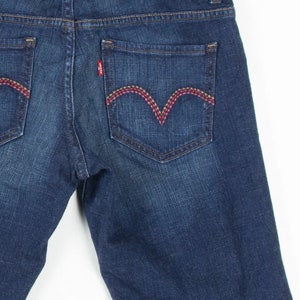 Dark Wash Levi&#39;s Denim Bermuda Shorts (sz. 5)