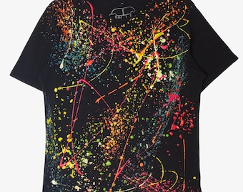 Färgstänk-t-shirt (2000-talet)