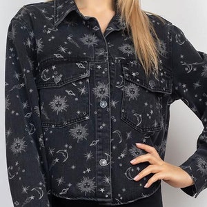 Veste en jean à imprimé céleste