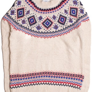Old Navy Sweater 300